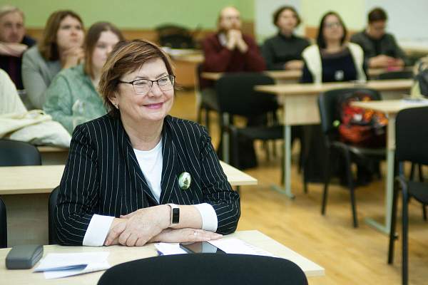 «Формирование отечественной научной школы документоведения: имена и идеи»