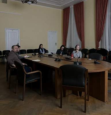 В РГГУ обсудили, как условия познания влияют на диссертационное исследование