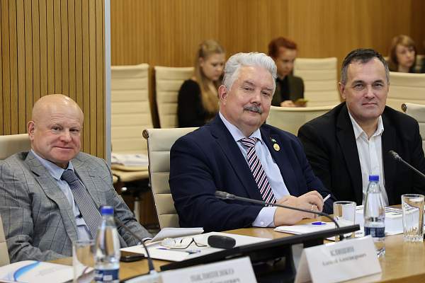 Представители юридического факультета обсудили защиту земельных и жилищных прав на Экспертном совете при Уполномоченном по правам человека в Российской Федерации