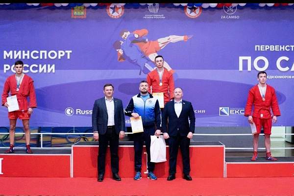 Студент РГГУ завоевал серебро на первенстве России по самбо