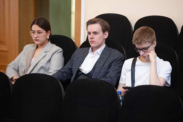 В РГГУ обсудили  актуальные вопросы  теории и методики преподавания русского языка как иностранного