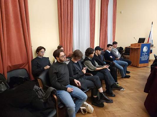 Презентация книги "Живая память" на Клубе молодых историков РГГУ