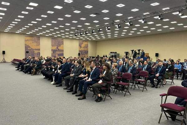 На  XIII Международном форуме «Арктика: настоящее и будущее» обсудили проект РГГУ «Интерактивный атлас  коренных малочисленных народов Севера, Сибири и Дальнего Востока: языки и культуры»